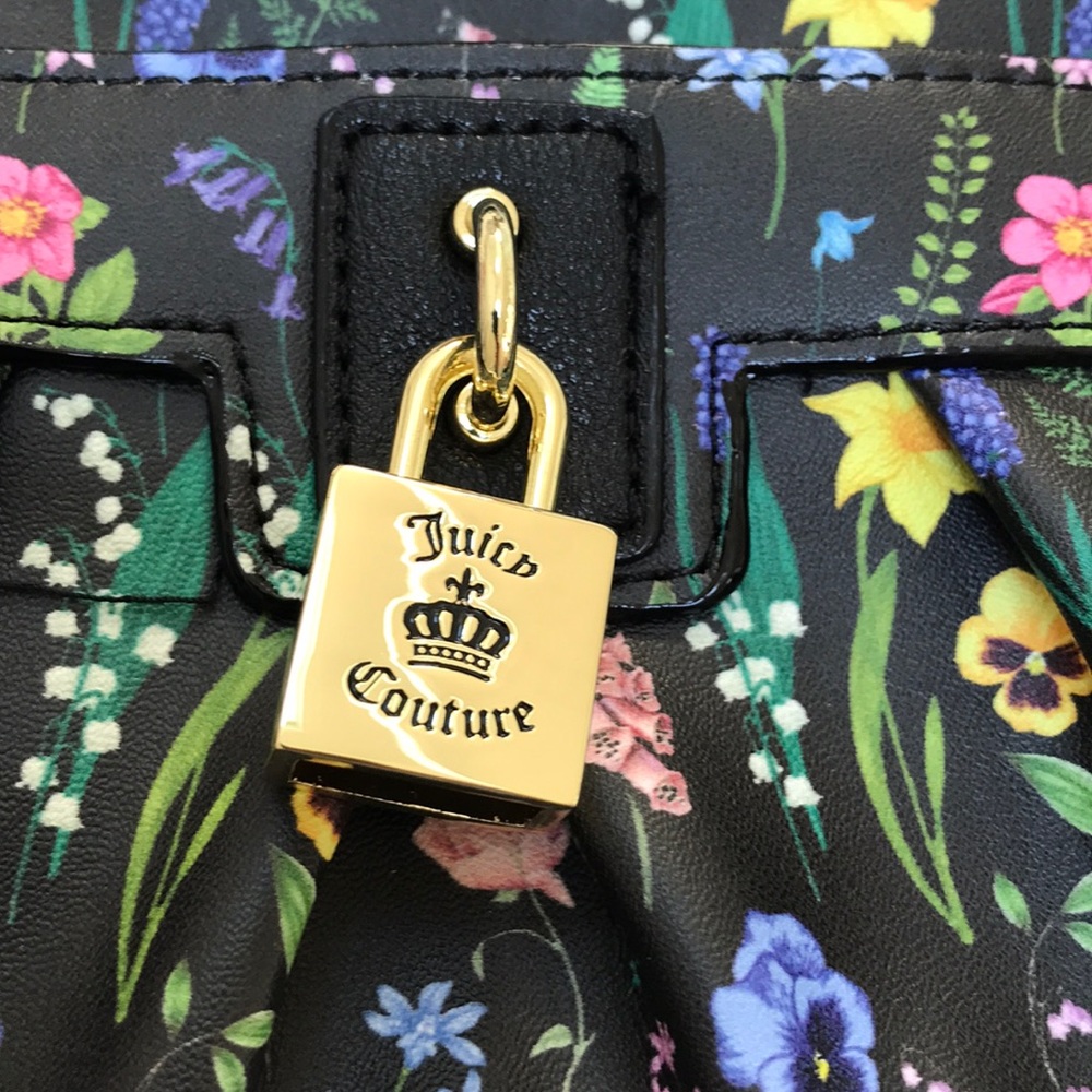 JUICY COUTURE WRISTLET - Picture 2 of 7